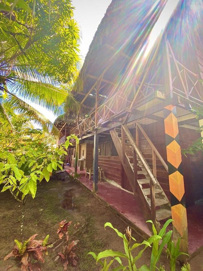 Casa De La Iguana Hostel Lívingston Exterior foto