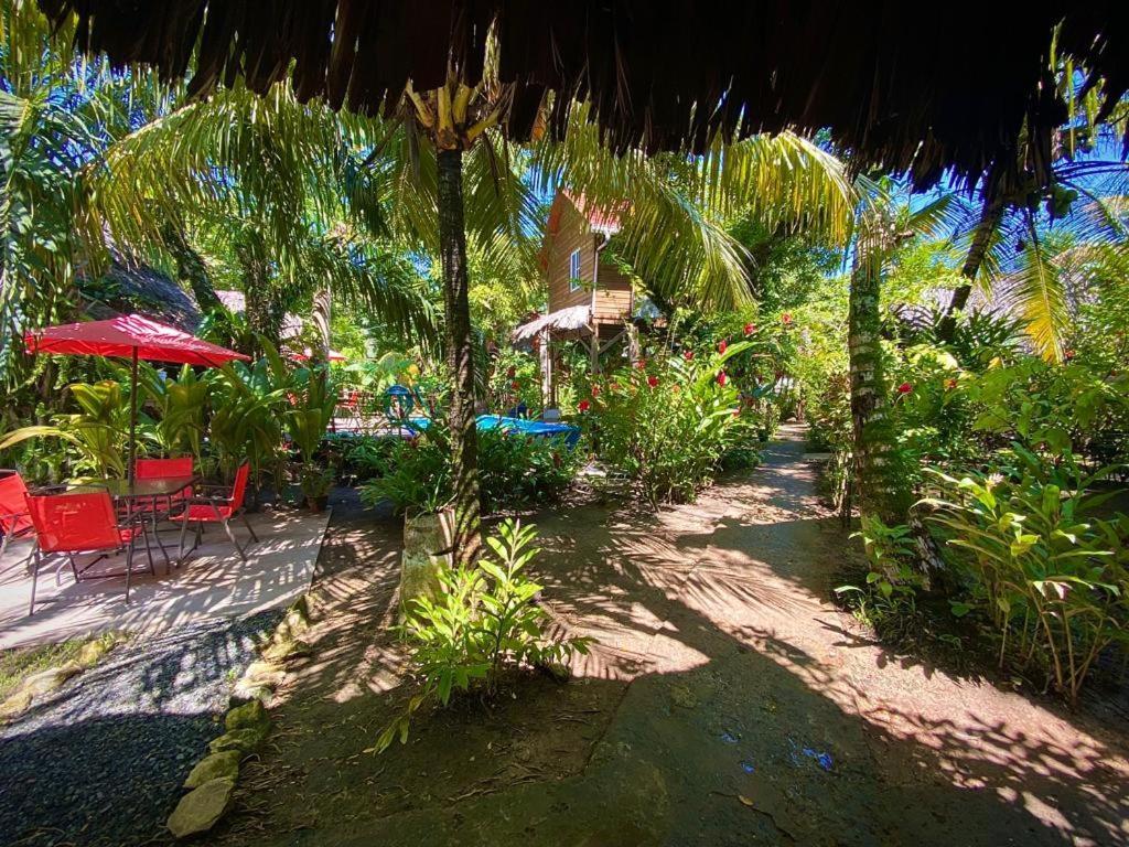 Casa De La Iguana Hostel Lívingston Exterior foto