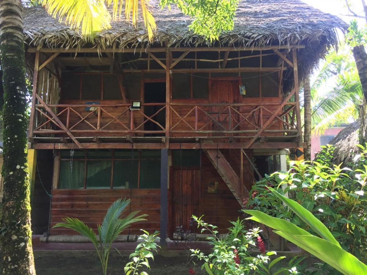 Casa De La Iguana Hostel Lívingston Exterior foto